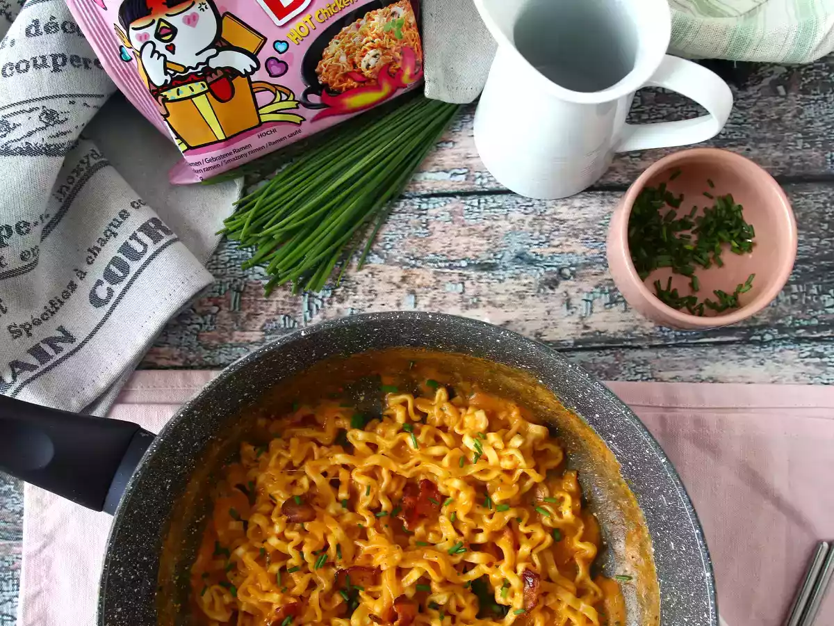 Miten valmistaa Buldak-nuudeleita carbonara-maulla? Paras resepti! - kuva 4