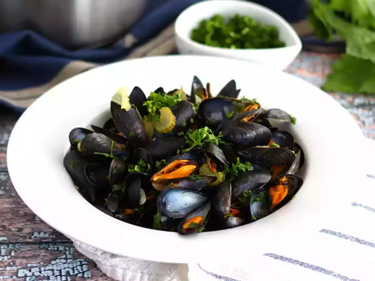 Moules marinières, yksinkertainen ja herkullinen resepti