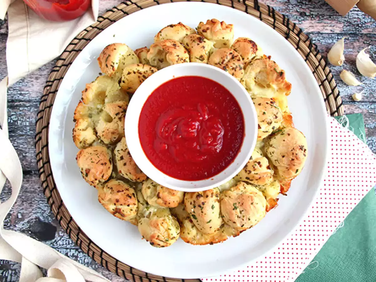 Mozzarellalla täytetty pizzakruunu - kuva 5
