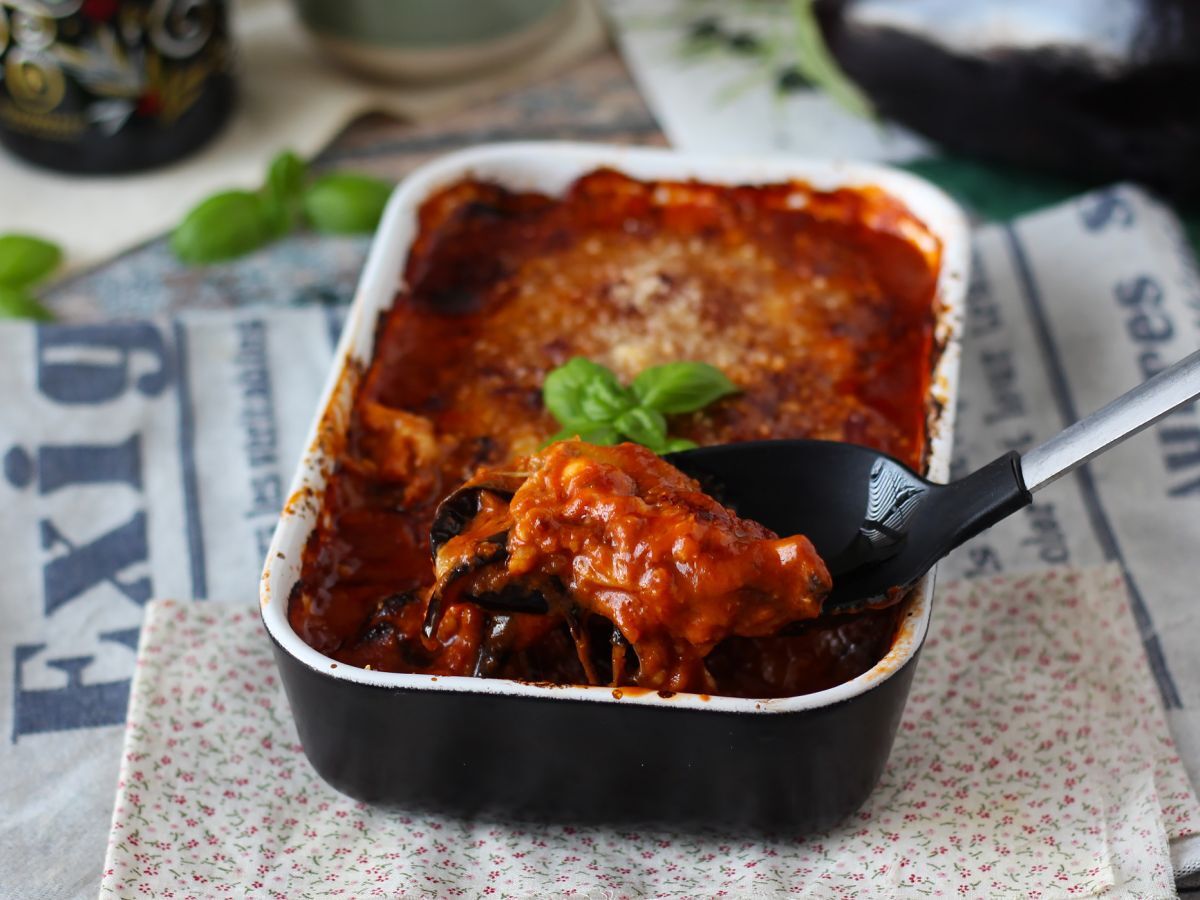 Munakoiso parmigiana, perinteinen resepti selitetty askel askeleelta!