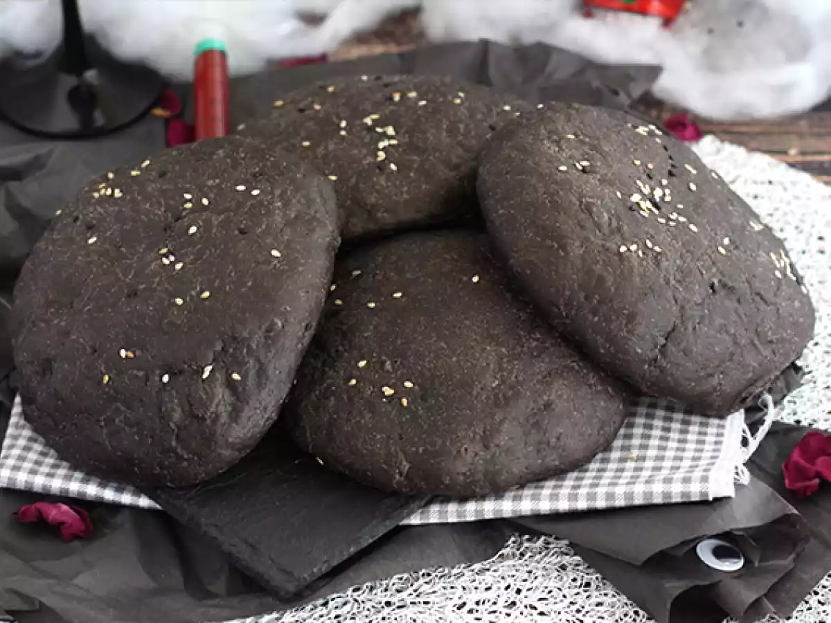 Mustat mustekalanmustesämpylät