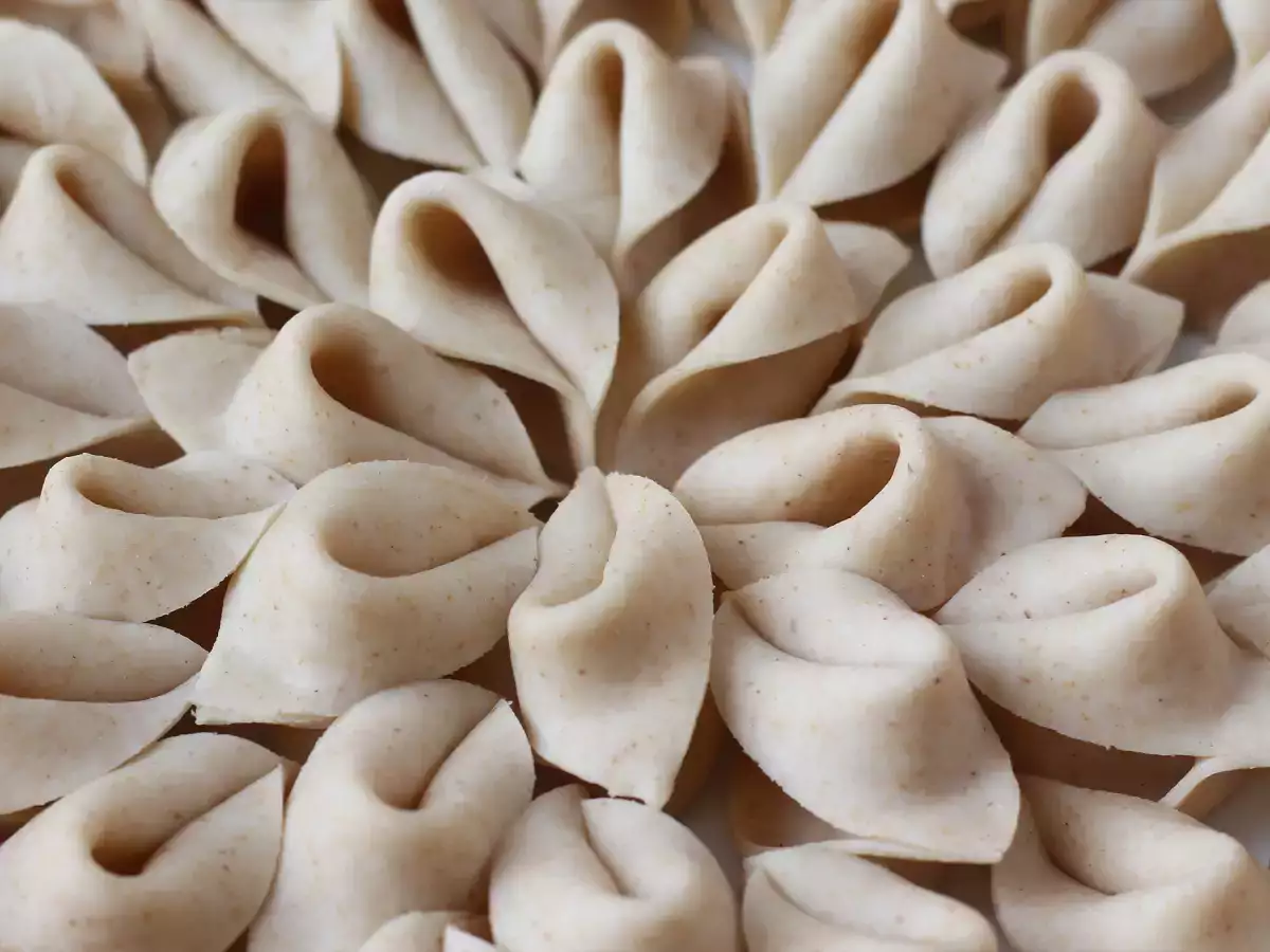 Näin valmistat kotitekoista pastaa: kauniit pienet sorpresine-pastat - kuva 3