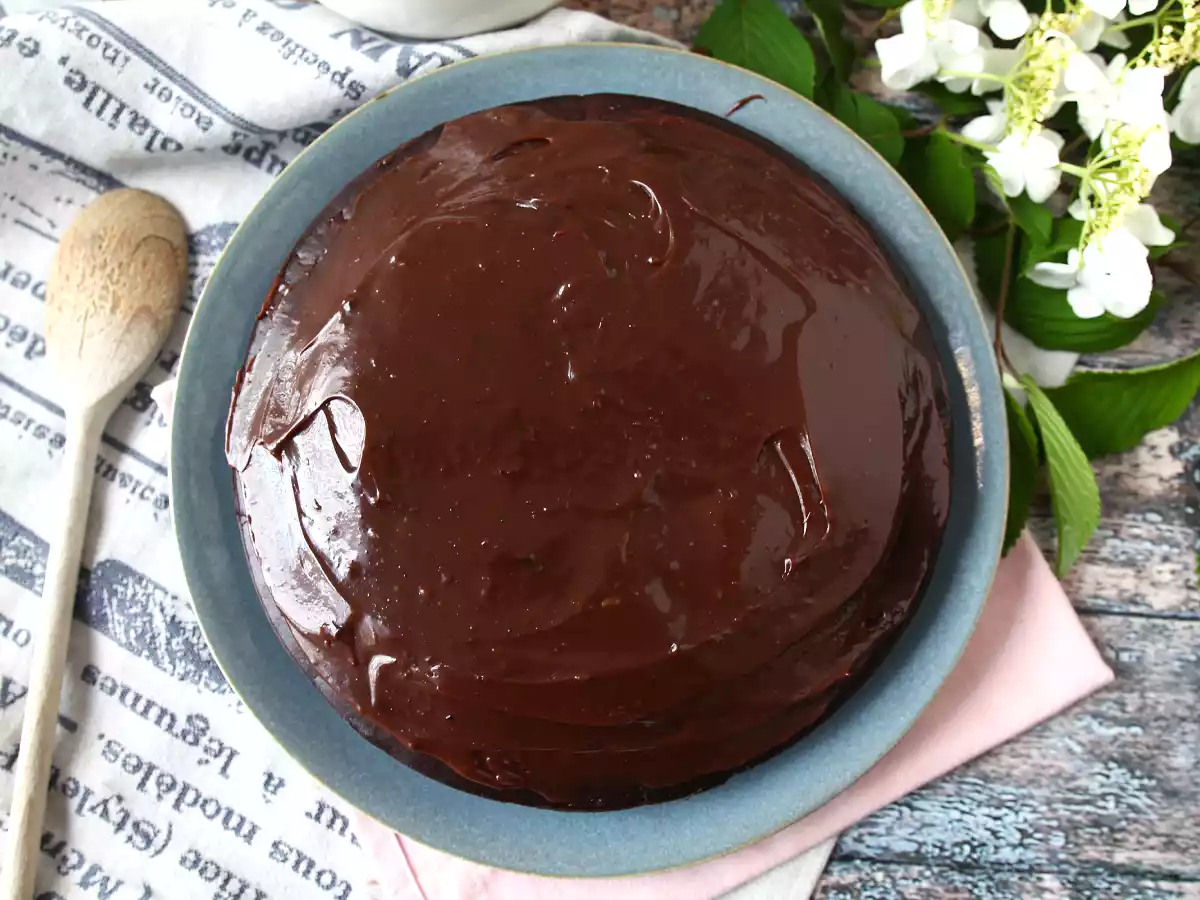 Nega maluca -kakku ja brigadeiro-kuorrutus - kuva 4