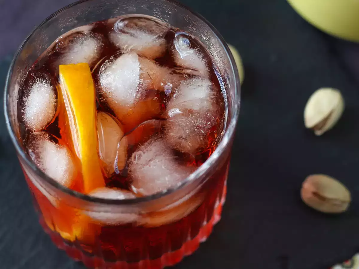 Negroni: oikeat mittasuhteet kotona valmistamiseen - kuva 6