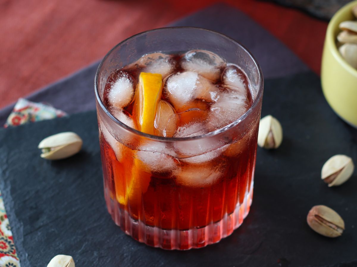 Negroni: resepti oikeilla annoksilla sen valmistamiseksi kotona - kuva 2