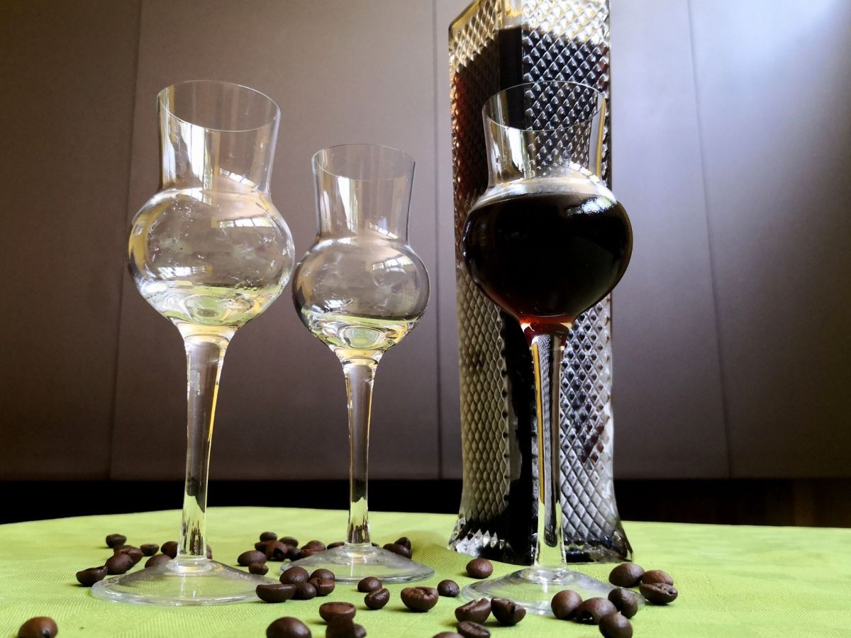 Nocino, resepti ja ainesosat sen valmistamiseksi kotona - kuva 2