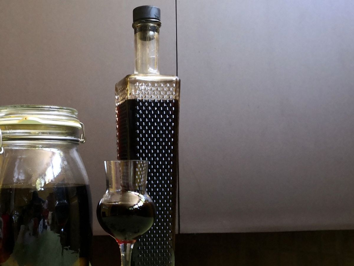 Nocino, resepti ja ainesosat sen valmistamiseksi kotona - kuva 6