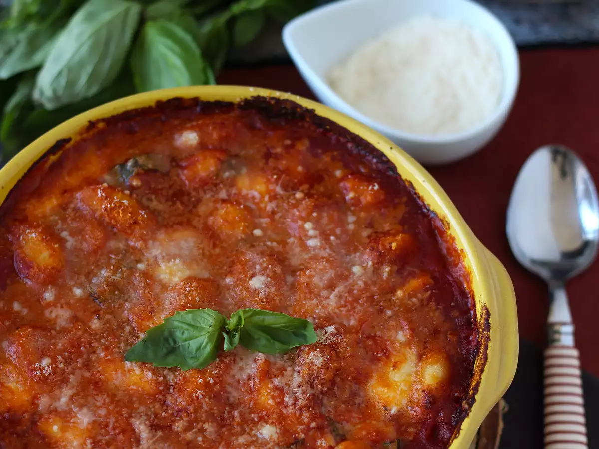 Nopea ja herkullinen tomaatti-mozzarellagnocchigratiini – gnocchi alla sorrentina uunissa - kuva 3