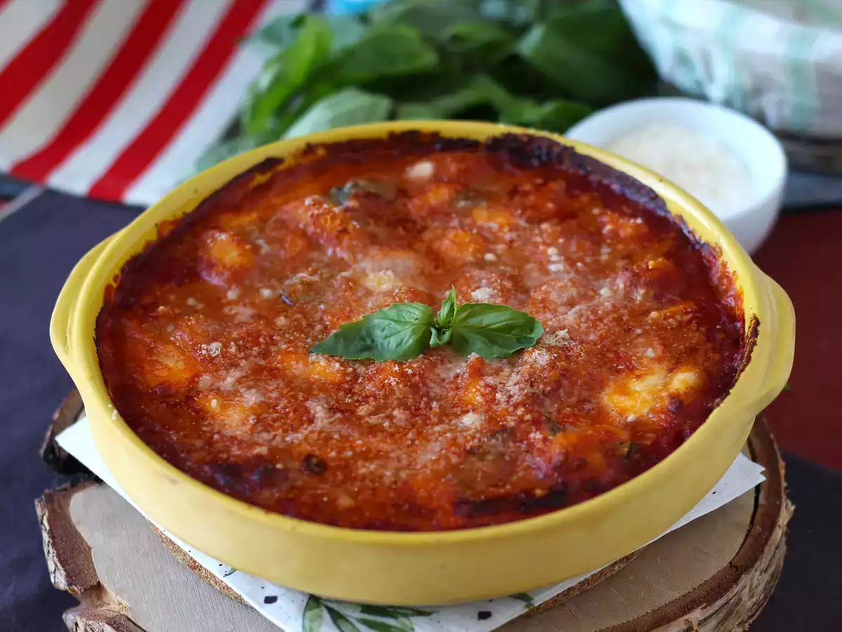 Nopea ja lohdullinen tomaatti-mozzarellagratiini - gnocchi alla sorrentina uunissa - kuva 4
