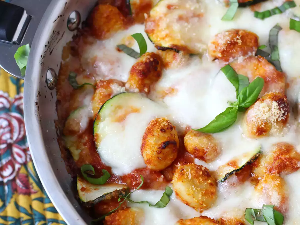Nopea resepti: kesäkurpitsa-gnocchi-mozzarella-gratin - kuva 6