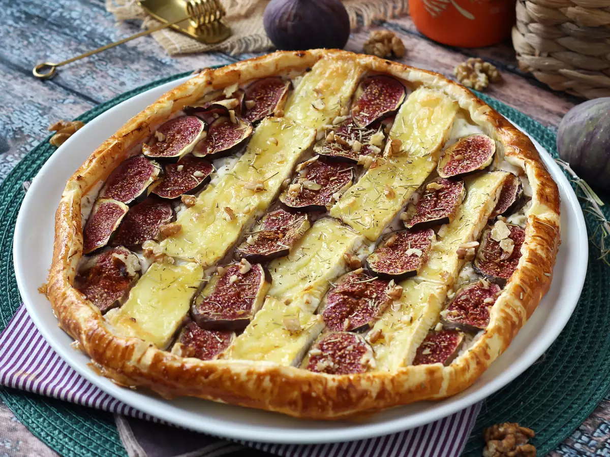 Ohut viikuna-, brie- ja pähkinäpiirakka - kuva 2