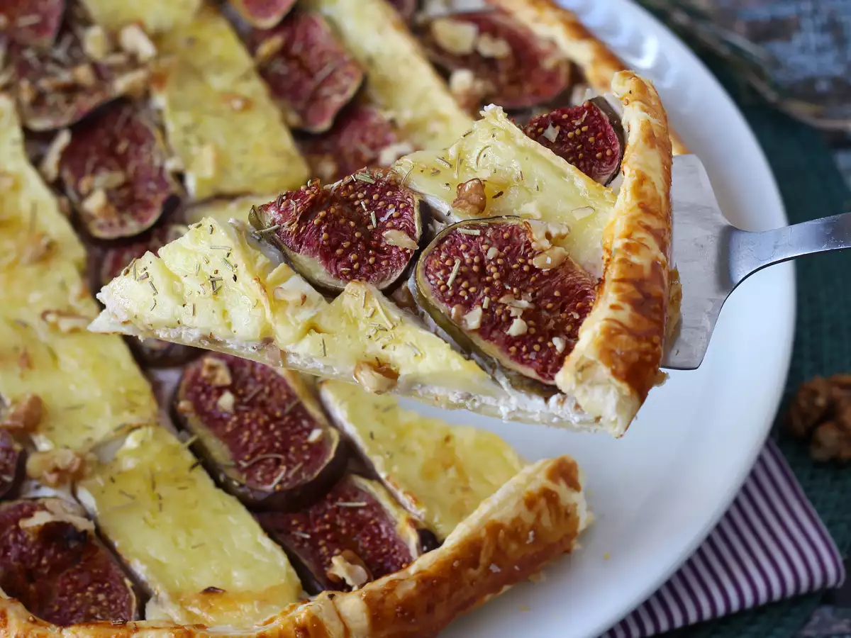 Ohut viikuna-, brie- ja pähkinäpiirakka - kuva 3