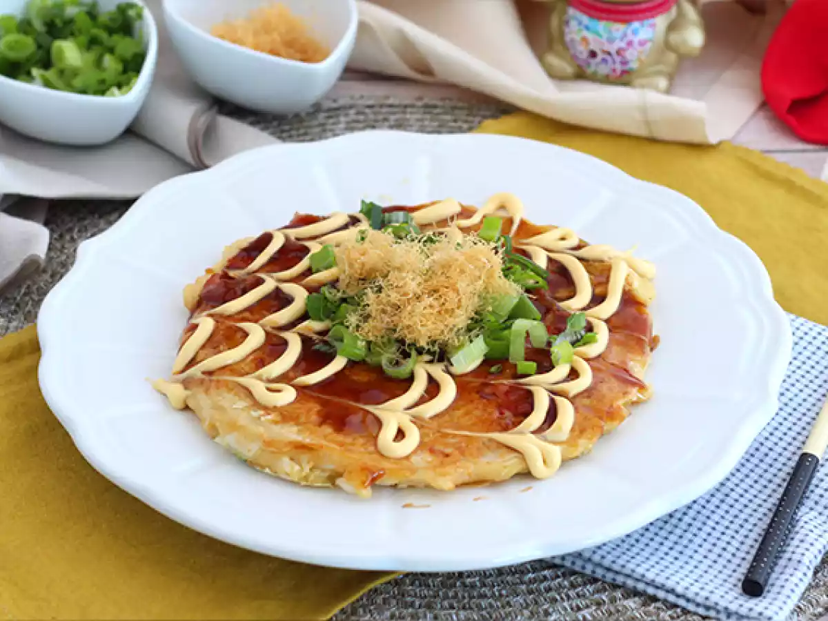 Okonomiyaki - japanilainen munakas