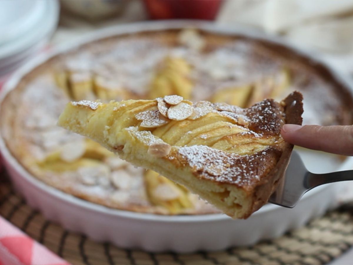 Omena- ja mantelikakku (Tarte normande) - kuva 3