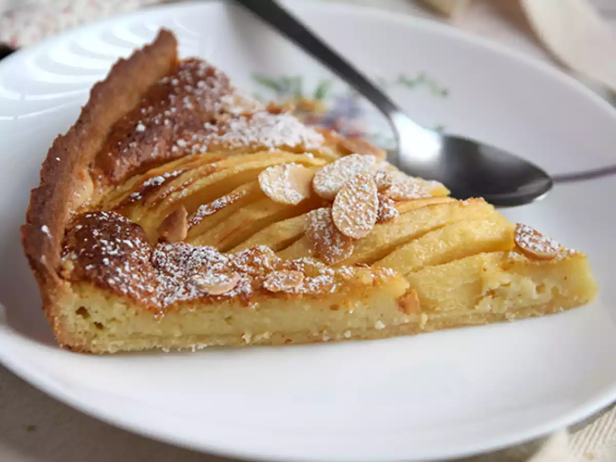 Omena- ja mantelikakku (Tarte normande) - kuva 5