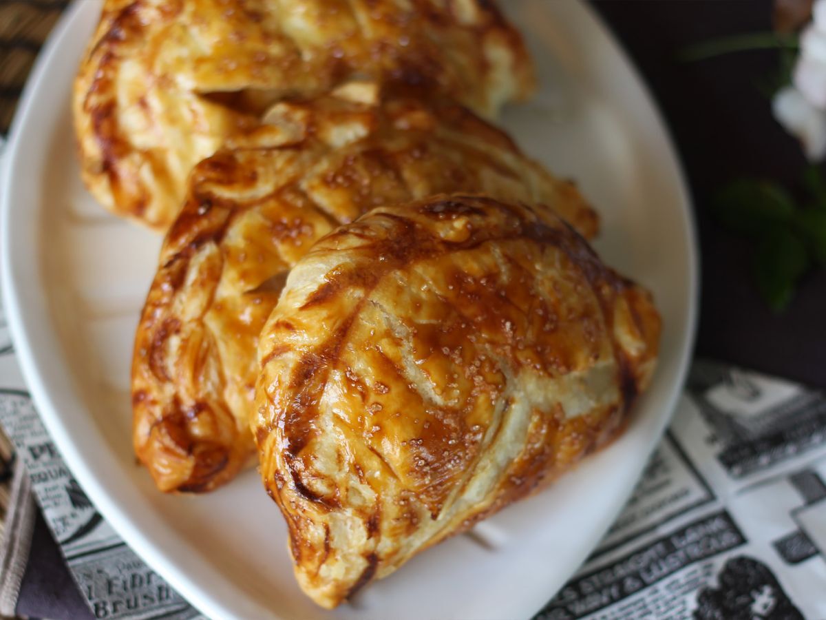 Omena turnovers hasselpähkinäkermalla itsenäisyyspäivää varten - kuva 2