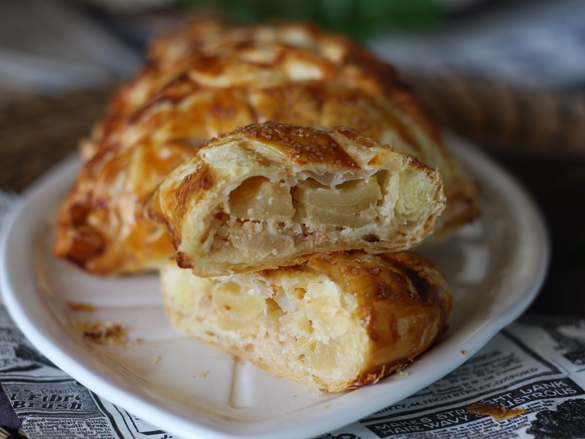 Omena turnovers hasselpähkinäkermalla itsenäisyyspäivää varten - kuva 3