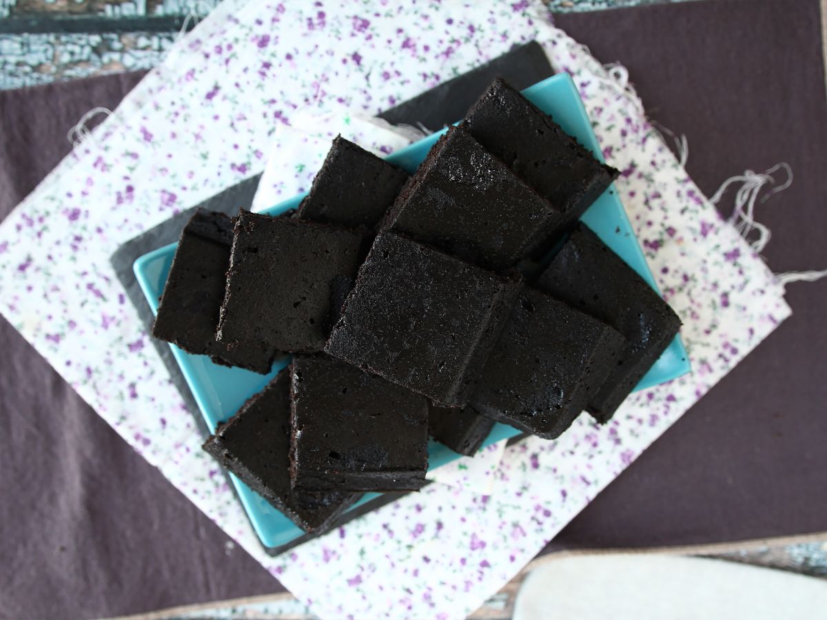 Oreo-kakku kolmella ainesosalla, valmis 6 minuutissa mikroaaltouunissa! - kuva 3