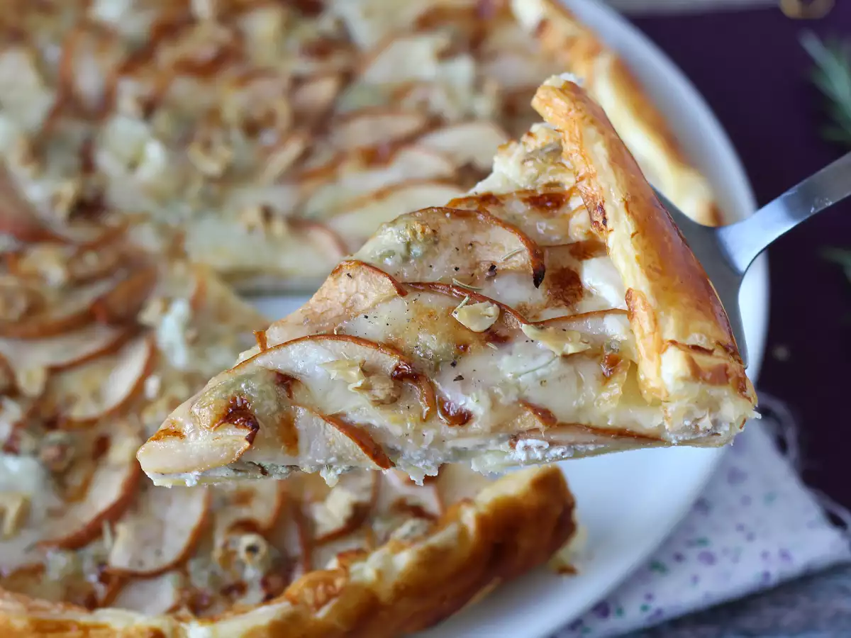 Päärynä-gorgonzola-pähkinäpiirakka – vastustamaton makean ja suolaisen yhdistelmä - kuva 3