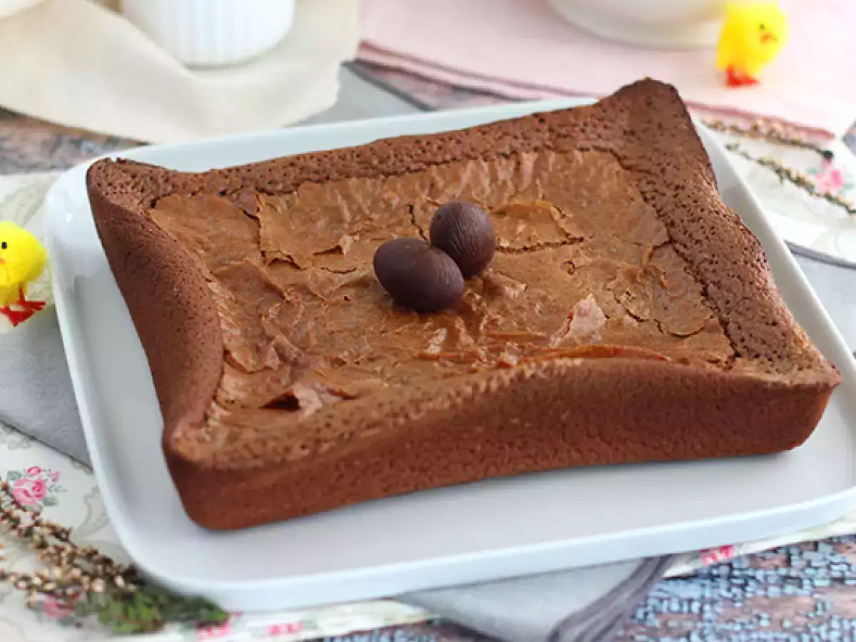 Pääsiäissuklaajämistä tehty brownie