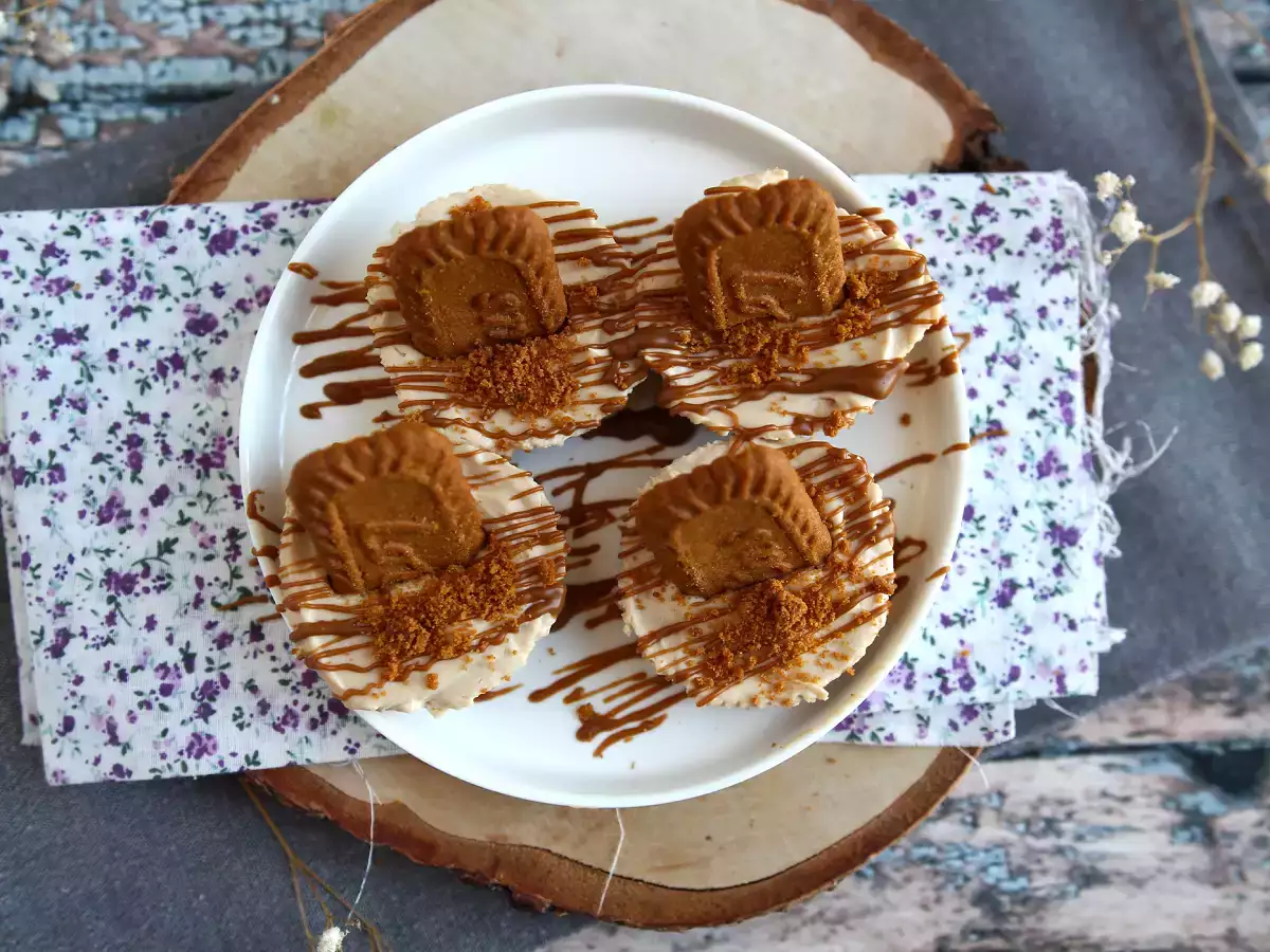 Paistamattomat speculoos-juustokakut - kuva 3