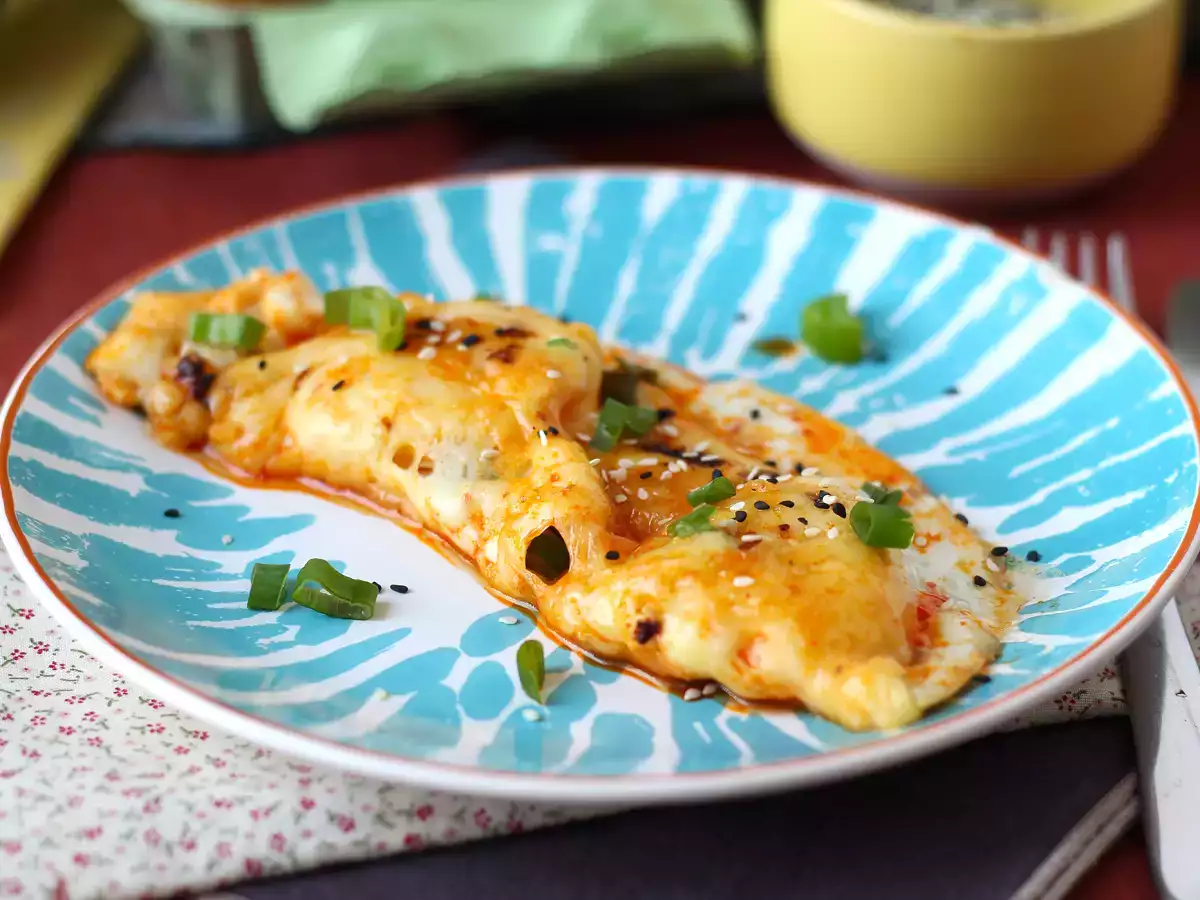 Paistettuja munia hunajan ja mozzarellan kera, makea, suolainen ja mausteinen pikku aamiainen! - kuva 3