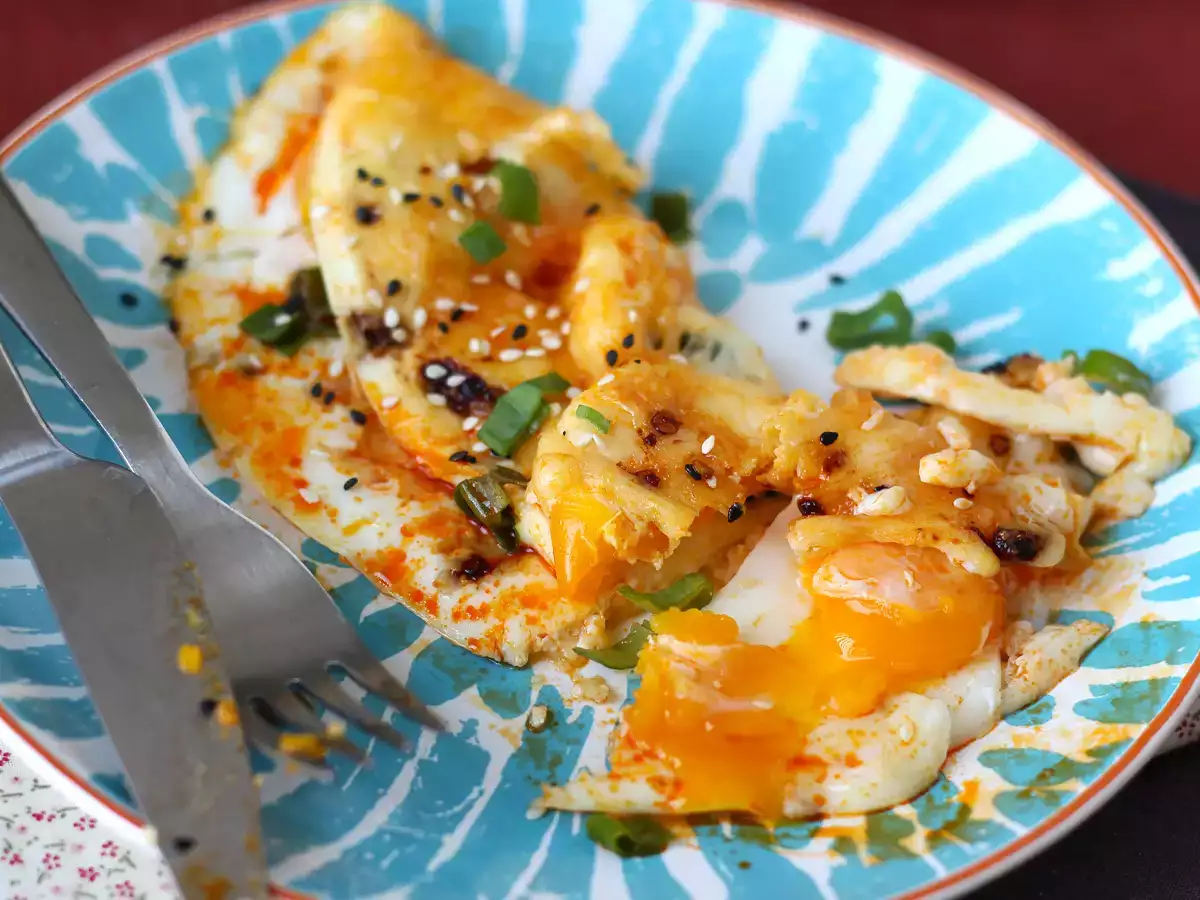 Paistettuja munia hunajan ja mozzarellan kera, makea, suolainen ja mausteinen pikku aamiainen! - kuva 6