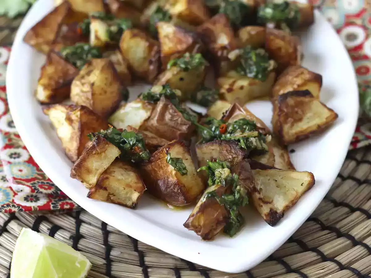 Paistetut perunat chimichurrin kera - kuva 2