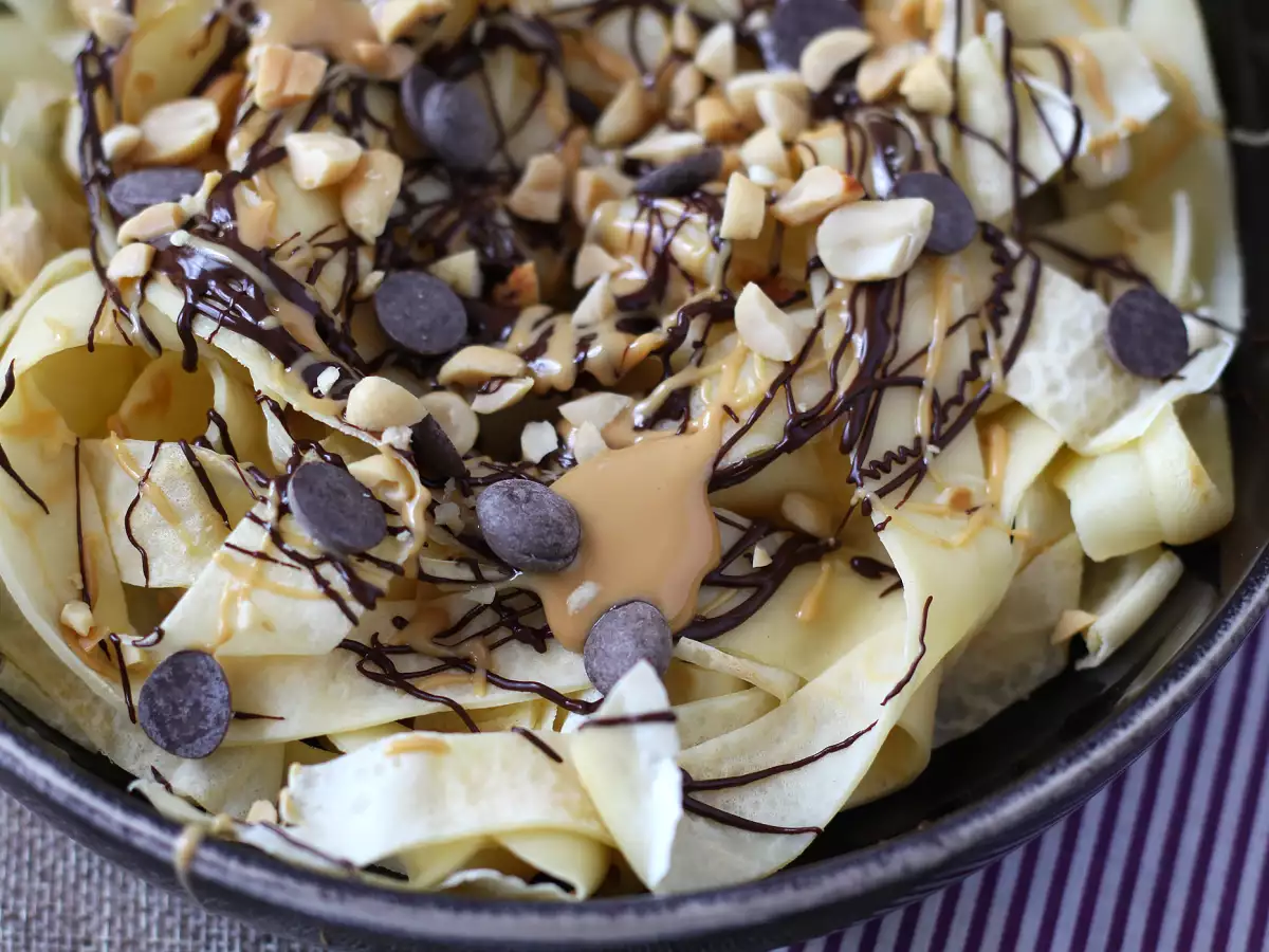 Pannukakkutagliatelle suklaalla ja maapähkinöillä! - kuva 2