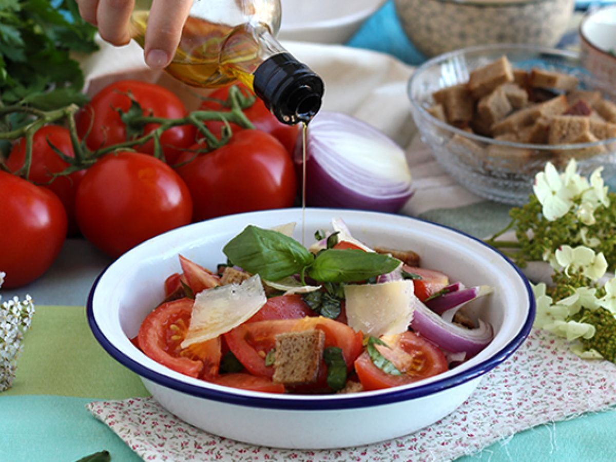 Panzanella-salaatti - kuva 2