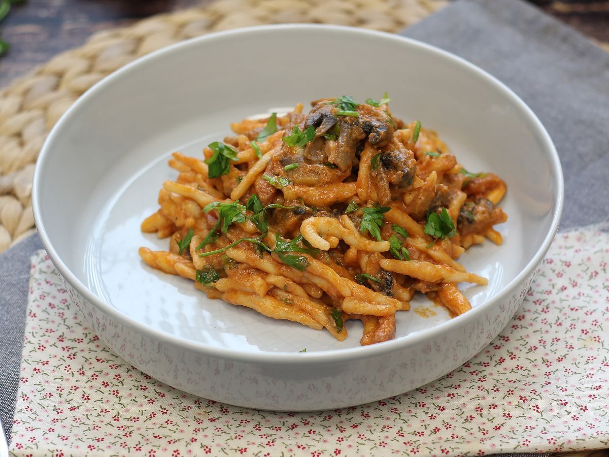 Pasta alla boscaiola, ihanteellinen syksyn ja talven ensimmäinen ruoka - kuva 3