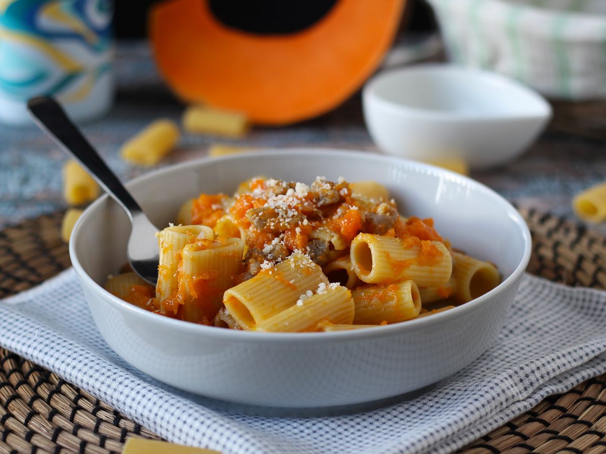 Pasta kurpitsan ja makkaran kanssa - kuva 2