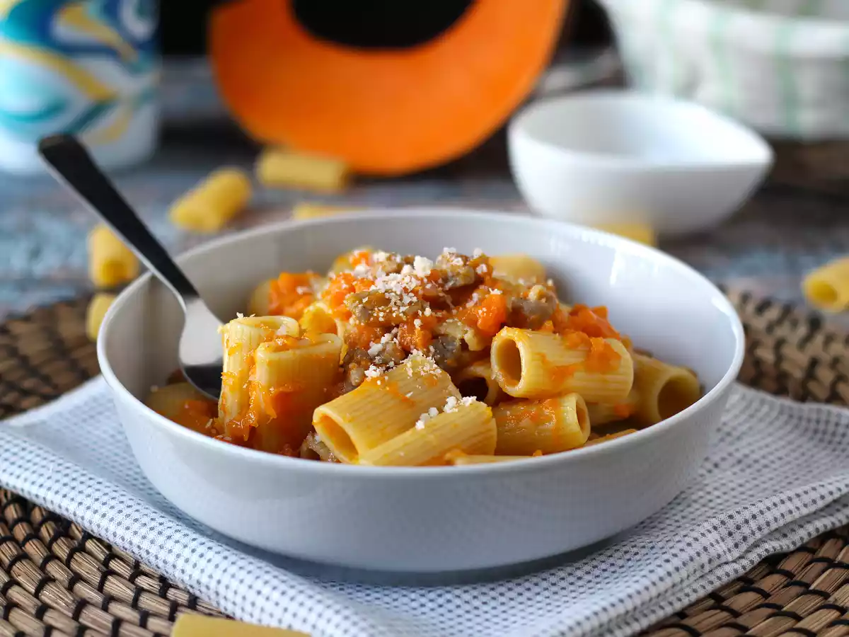 Pasta kurpitsan ja makkaran kanssa - kuva 2
