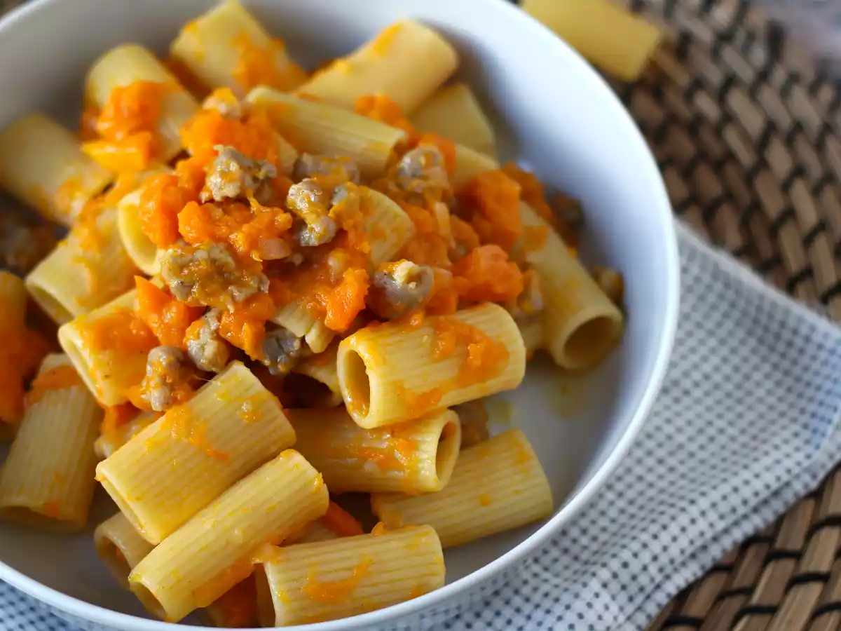 Pasta kurpitsan ja makkaran kanssa - kuva 6