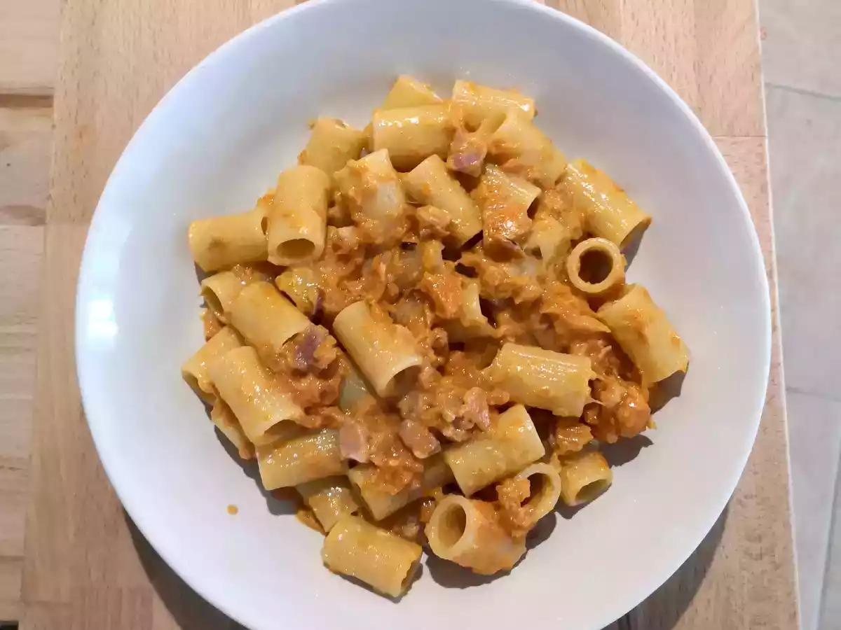 Pasta kurpitsan ja pekonin kanssa