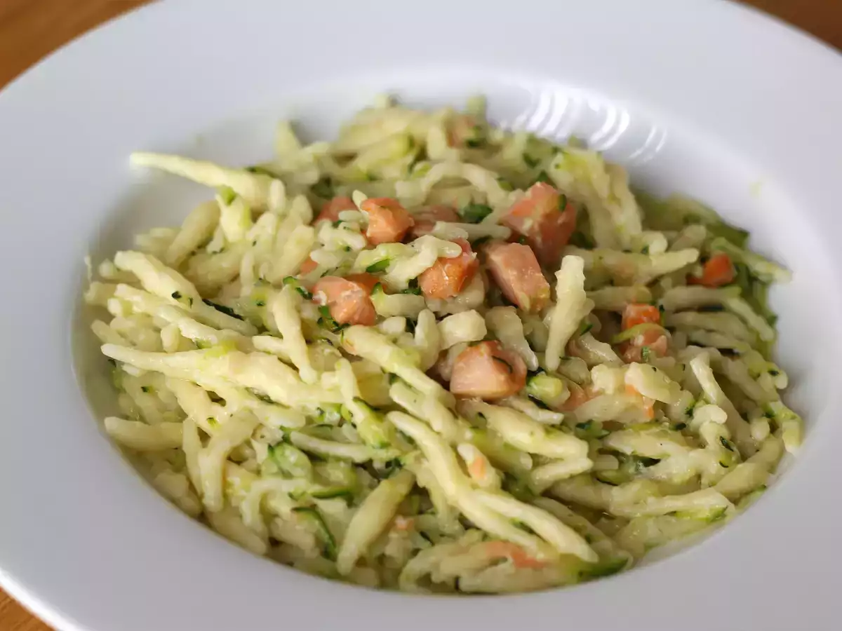 Pasta lohen ja kesäkurpitsojen kanssa - kuva 2
