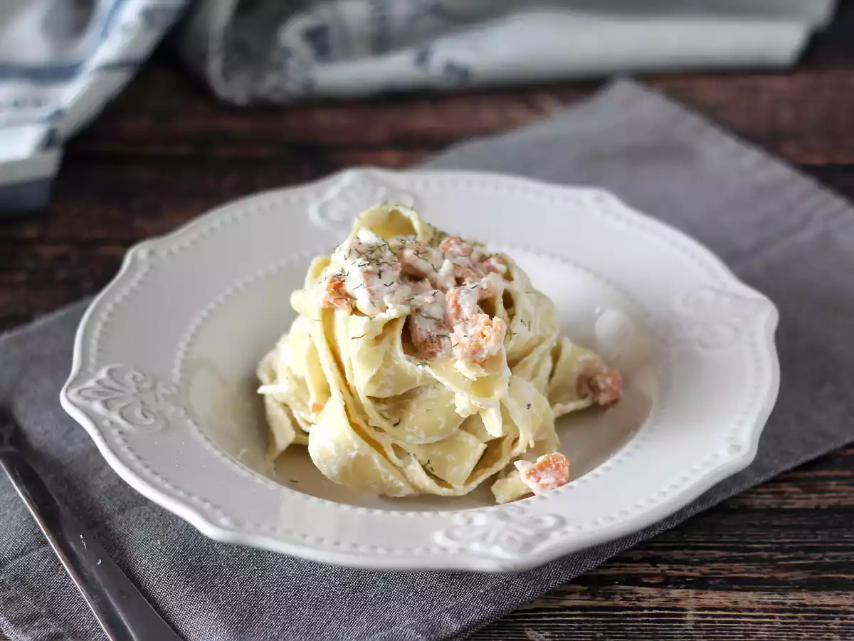 Pasta lohen ja ricottajuuston kanssa, kermainen resepti, jota kaikki haluavat kokeilla