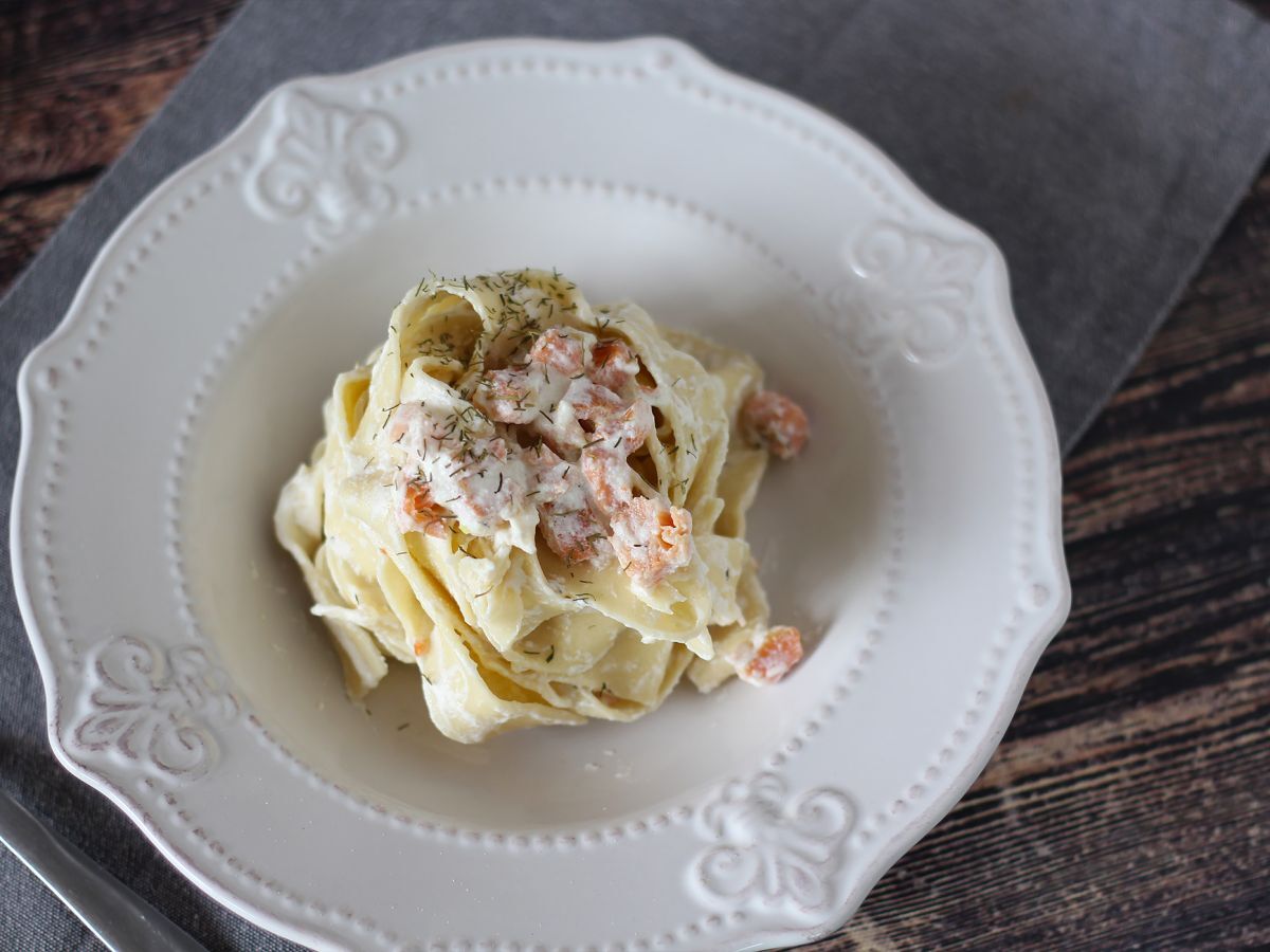 Pasta lohen ja ricottajuuston kanssa, kermainen resepti, jota kaikki haluavat kokeilla - kuva 2