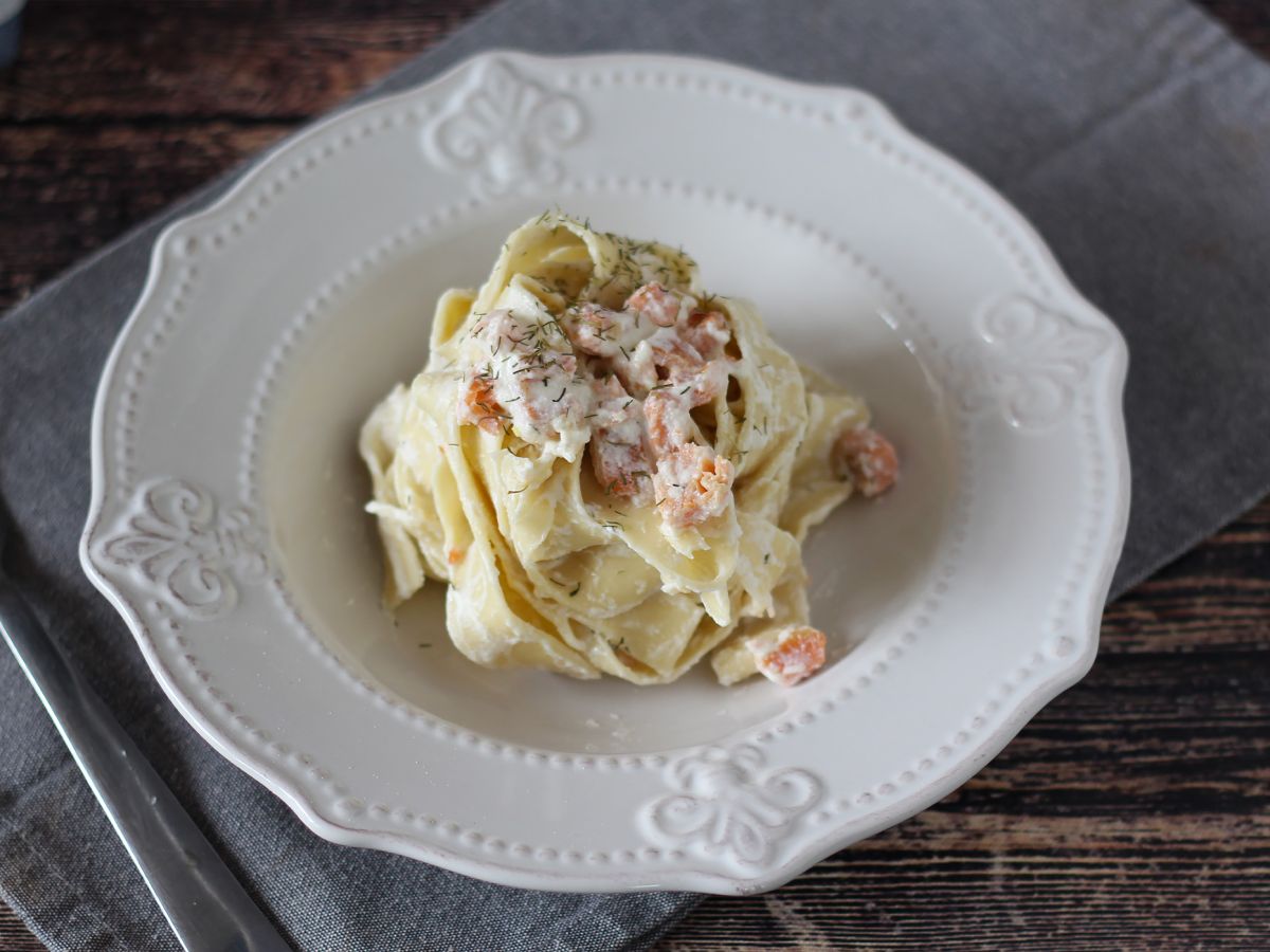 Pasta lohen ja ricottajuuston kanssa, kermainen resepti, jota kaikki haluavat kokeilla - kuva 3