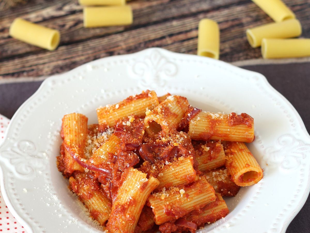 Pasta 'Ndujan kanssa, helposti valmistettava kalabrialainen pastaruoka - kuva 4