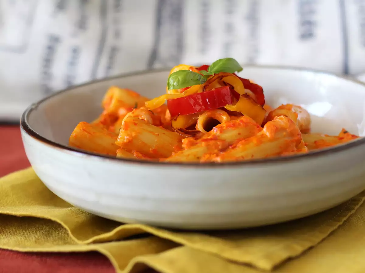 Pasta paprikalla ja Philadelphia-tuorejuustolla – täyteläinen ja nopea resepti - kuva 2