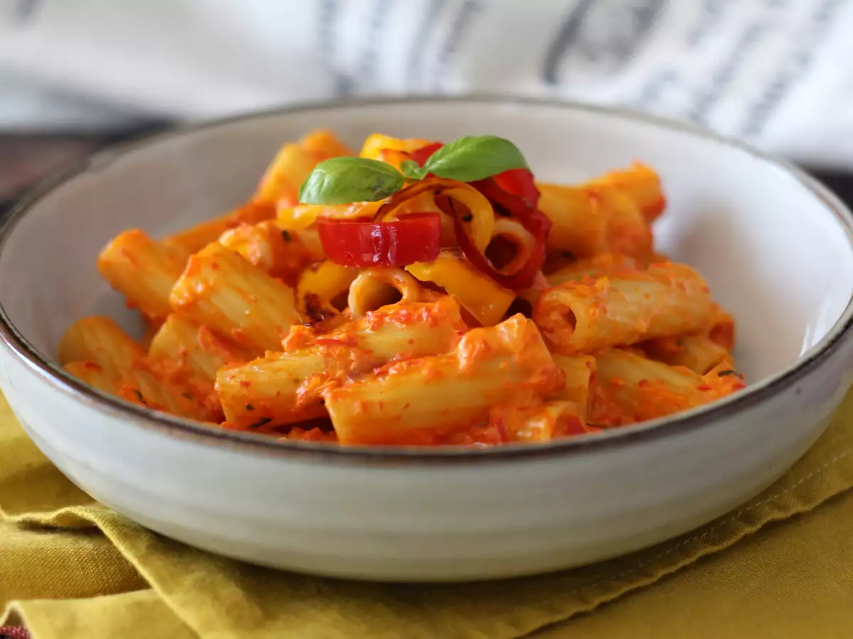 Pasta paprikalla ja Philadelphia-tuorejuustolla – täyteläinen ja nopea resepti - kuva 4