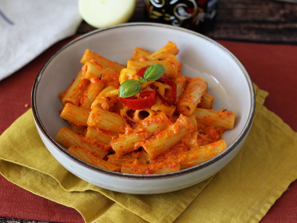 Pasta paprikan ja Philadelphia-juuston kanssa