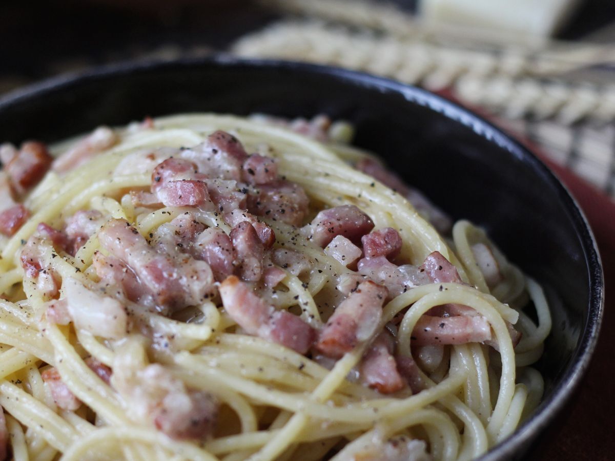 Pasta pekonilla: helppoa, halpaa ja kermaista - kuva 2