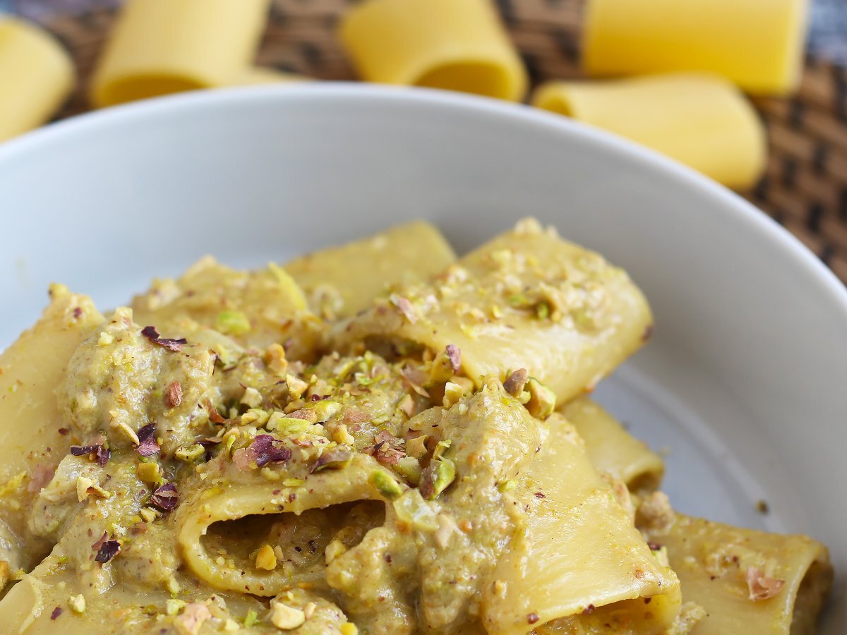Pasta tonnikalan, pistaasipähkinöiden ja sitruunan kanssa - kuva 4