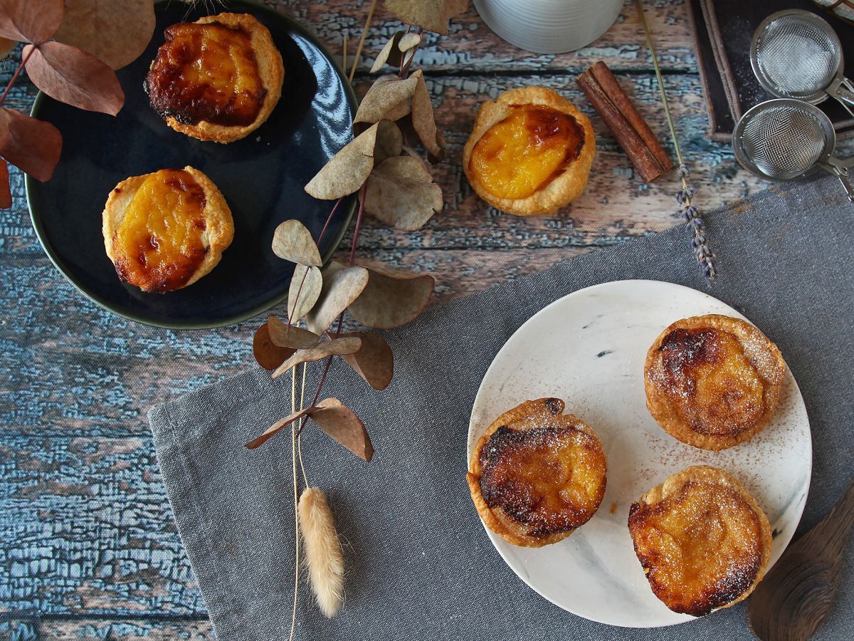 Pastéis de nata ilmakeittimessä. Nopea ja helppo resepti perinteiseen portugalilaiseen makeaan. - kuva 4