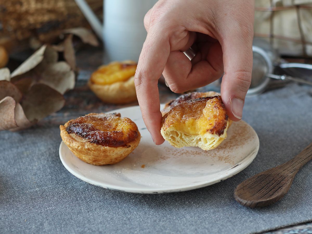 Pastéis de nata ilmakeittimessä. Nopea ja helppo resepti perinteiseen portugalilaiseen makeaan. - kuva 7