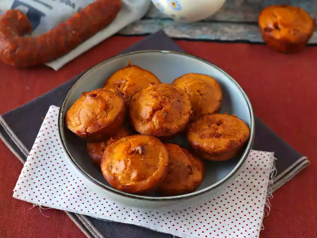 Pehmeät ja mausteiset chorizo-muffinsseja - kuva 2