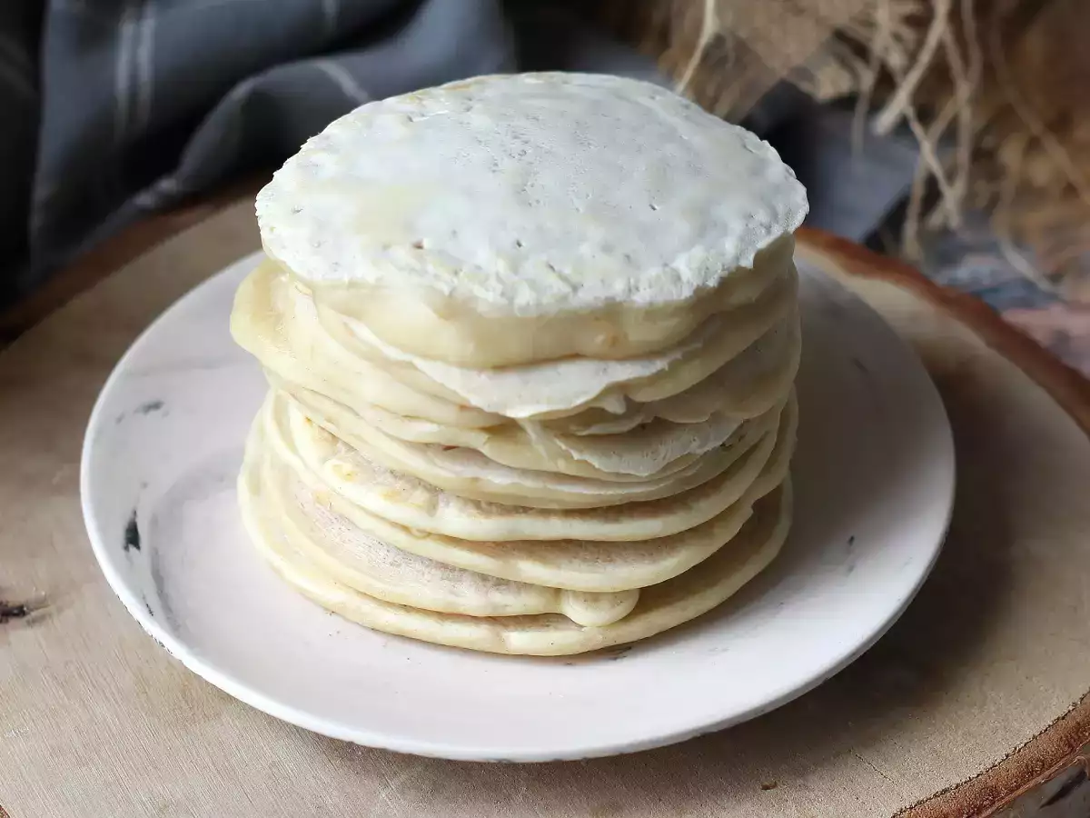 Pehmeät vegaaniset pannukakut pellavamunalla: helppo ja munaton resepti - kuva 5