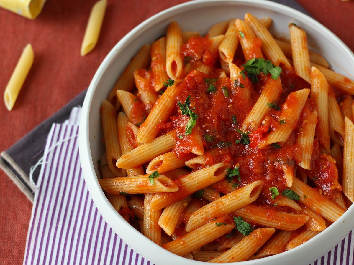 Penne all'arrabbiata: lämmittävä italialainen klassikko! - kuva 3